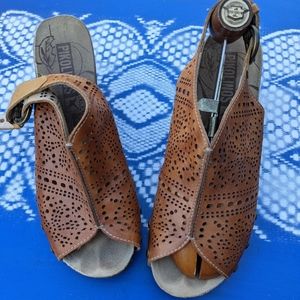 Pikolinos wedge heel